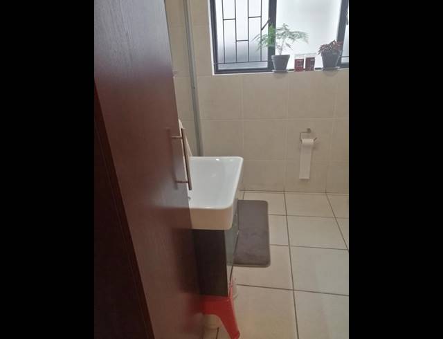 2 BEDROOM PROPERTY TO RENT IN BEDFORDVIEW